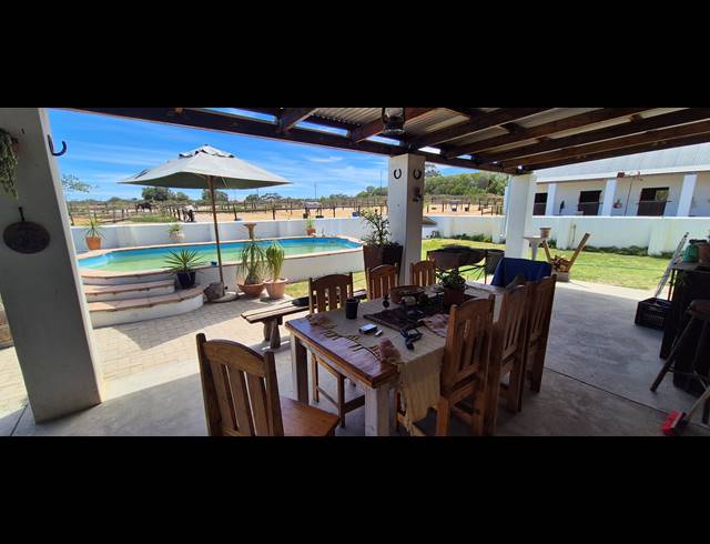5 BEDROOM HOUSE FOR SALE IN CAPE FARMS
